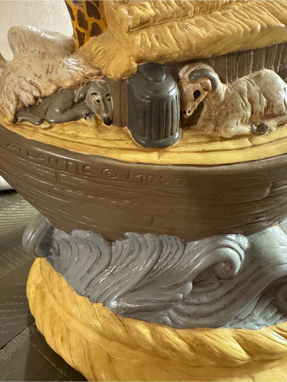 Vintage 1973 Atlantic Mold Noah’s Ark Lighted Ceramic Lamp Decor this is a rare!